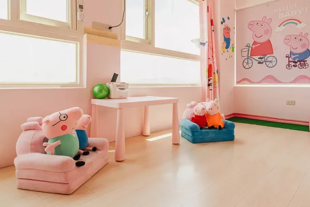 Alice theme bed-Pepe Pig Slide 2+2 Room-3