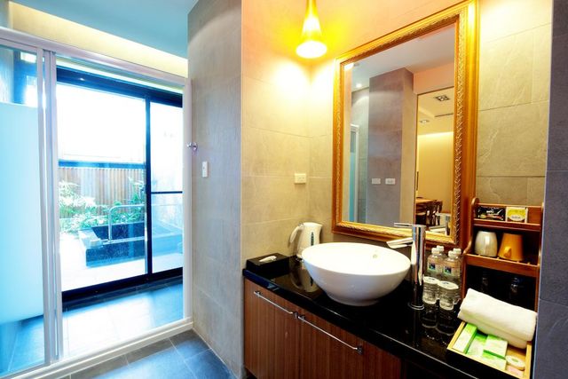 SCHOKOLAKE-Space password double suite-4