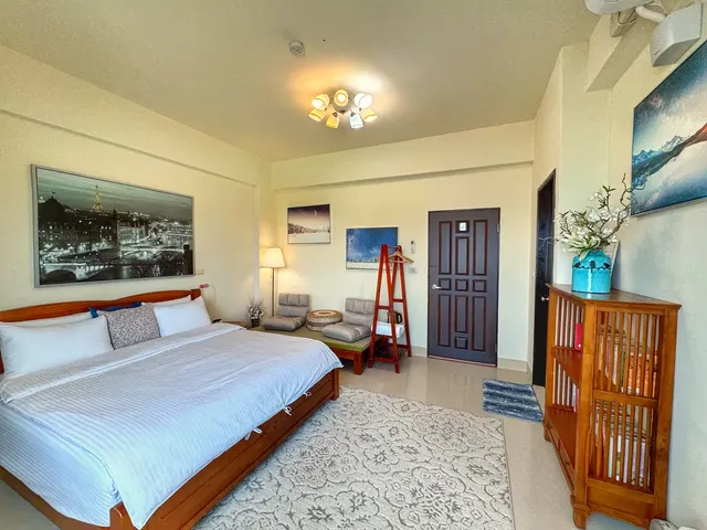 스로우 베드 앤 브렉퍼스트 (Cause a slow one. Slow bed and breakfast)-Double Star Night View Room-6
