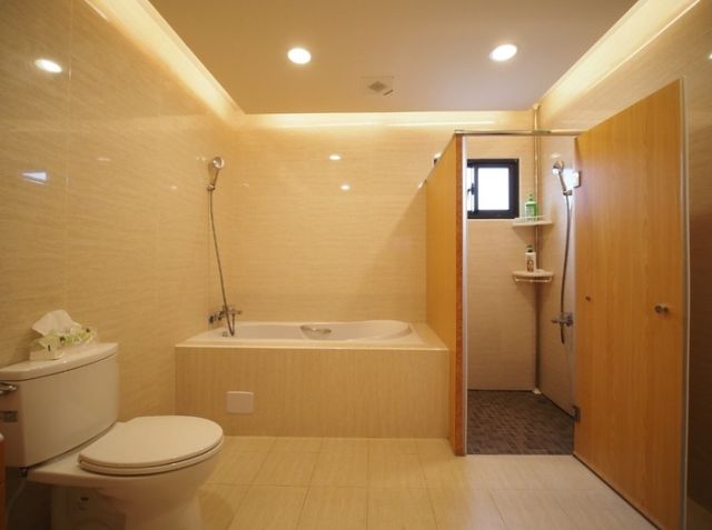 Yum Bed and Breakfast-Six Person Suite-4