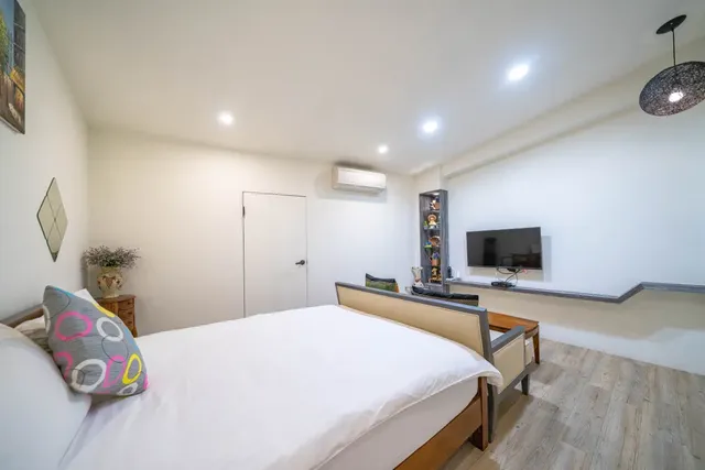 Mushroom Bed & Breakfast-Exquisite Quad Room-5