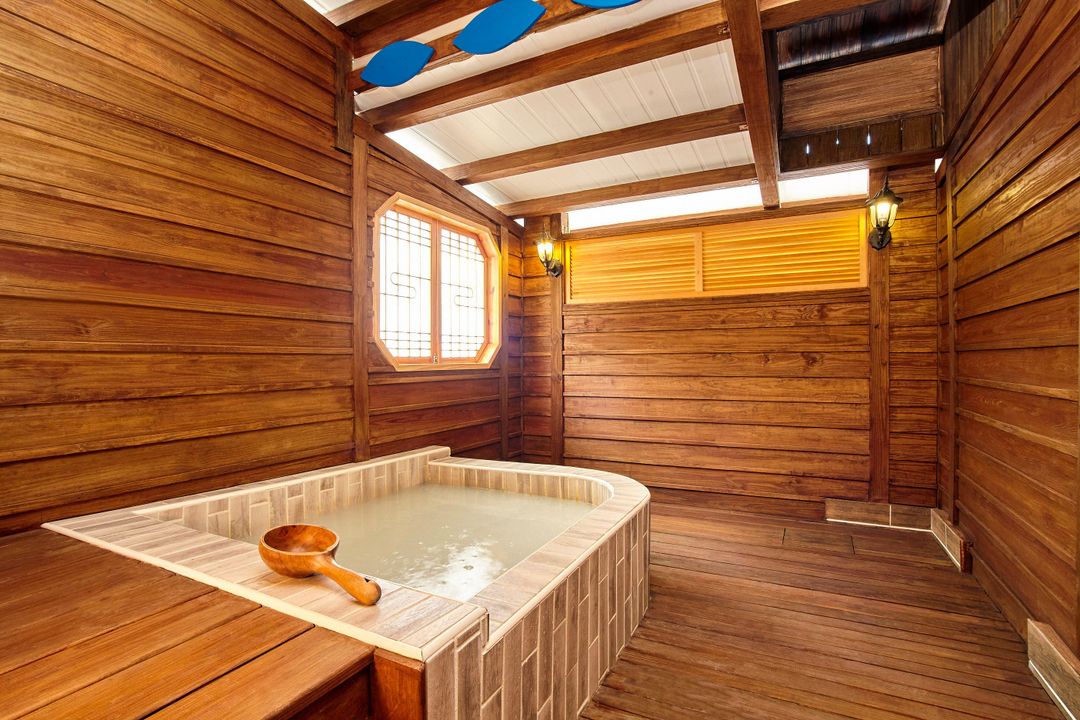 Gorgeous Hot Spring Resort