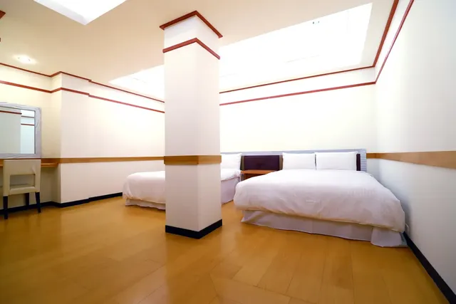 Gorgeous Hot Spring Resort-Rhyme standard quadruple room-3