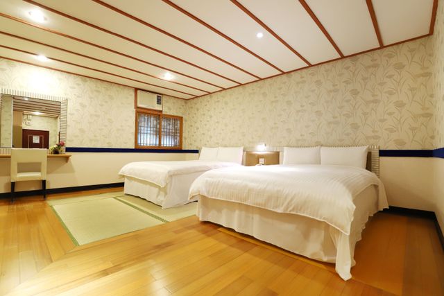 Gorgeous Hot Spring Resort-Rhyme standard quadruple room-4