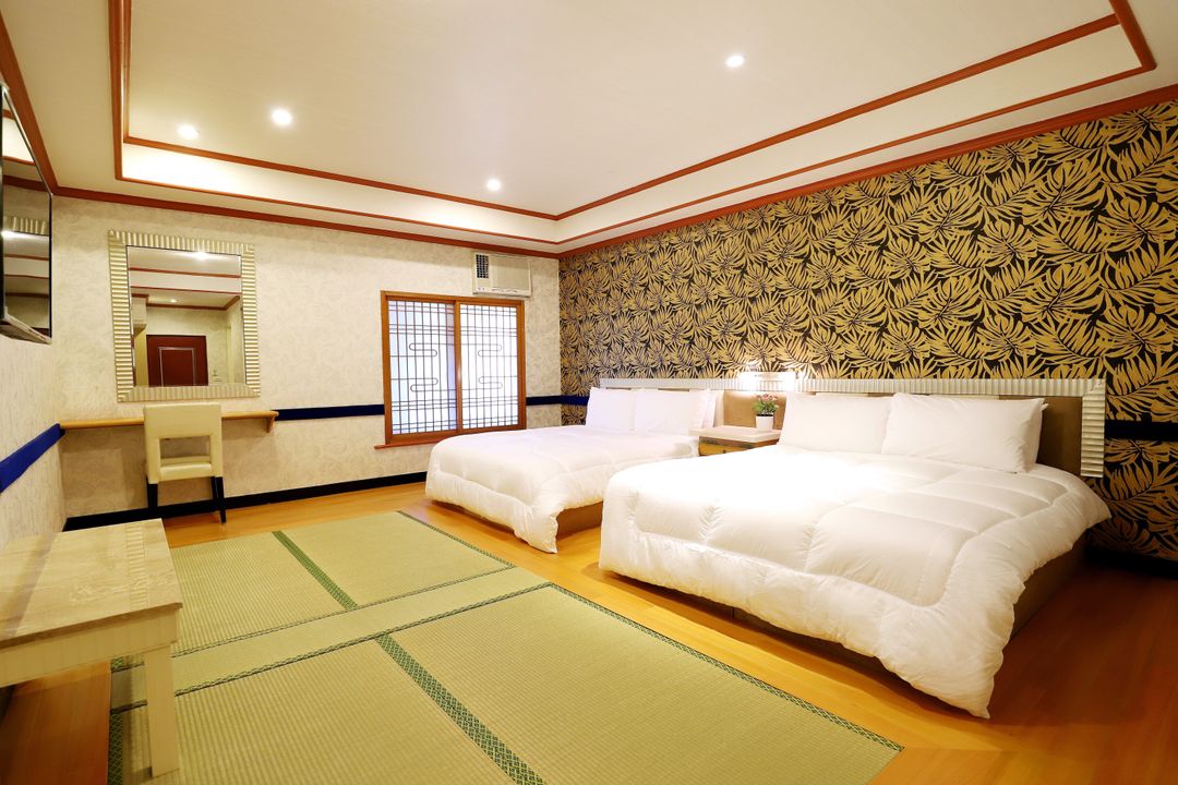 Gorgeous Hot Spring Resort
