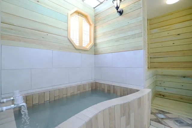 Gorgeous Hot Spring Resort-Wen He six-room-9