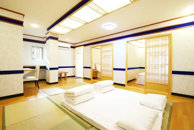 Gorgeous Hot Spring Resort-Wen He six-room-1