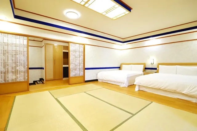 Gorgeous Hot Spring Resort-Wen He six-room-3