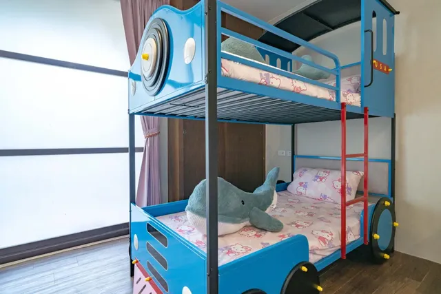 Mushroom Bed & Breakfast-Childlike Quadruple Room-2