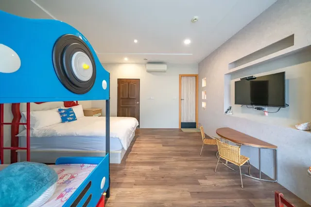 Mushroom Bed & Breakfast-Childlike Quadruple Room-5