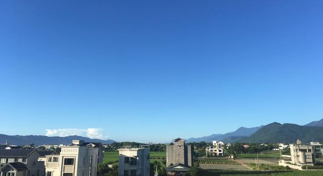 眺望花東縱谷風景