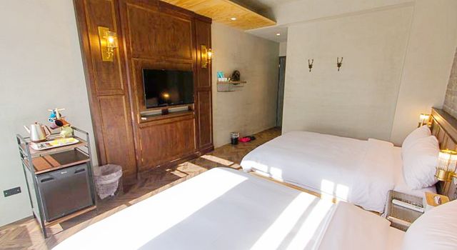 위럽 인 (We Love Inn)-Elegant quad room-4