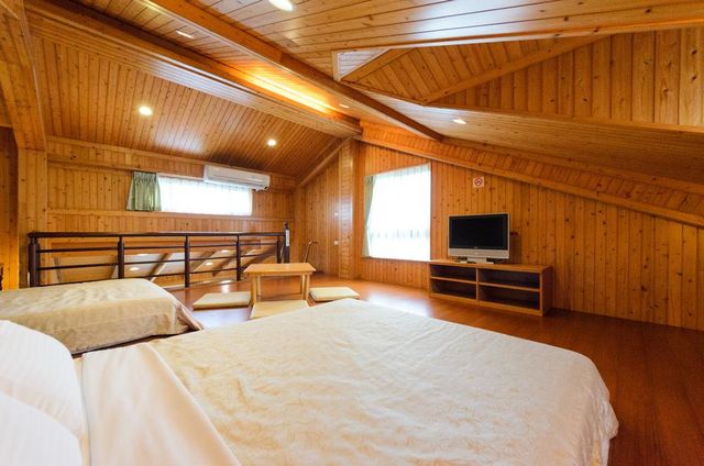 Yosemite-Family Six-person Suite 302-4