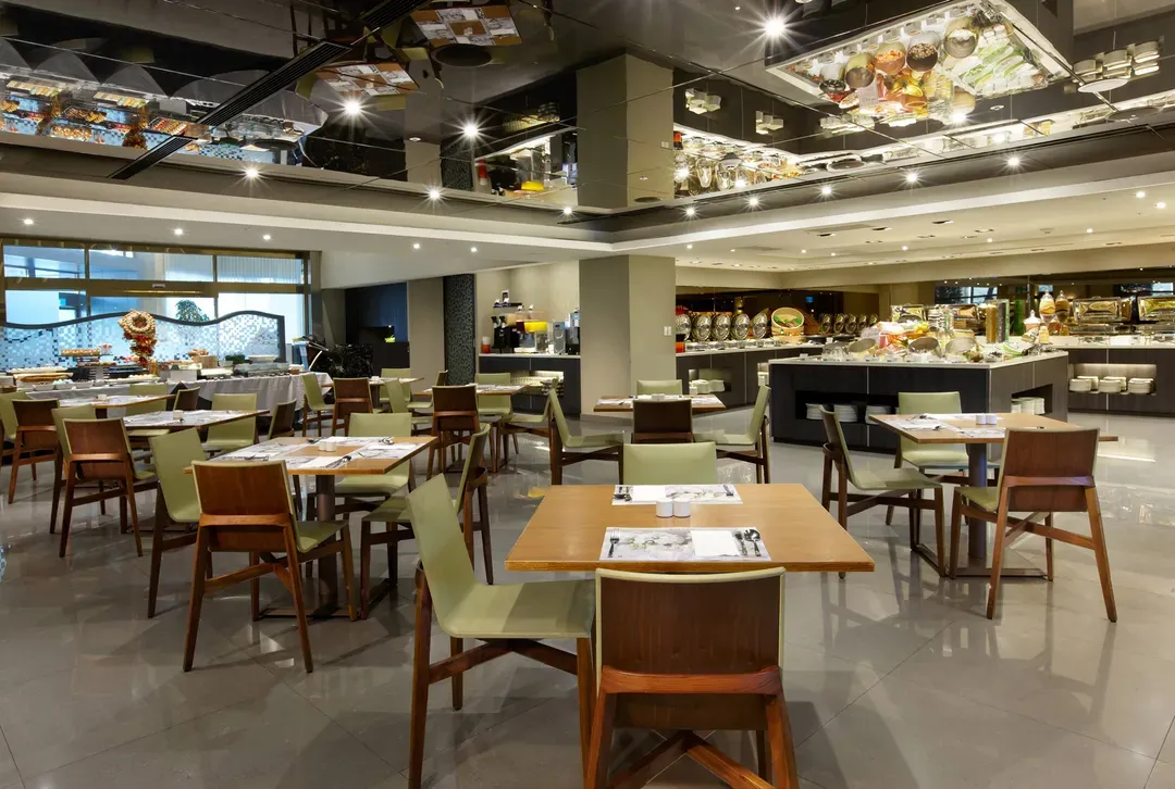 台中港酒店 l  三井Outlet開車8分鐘