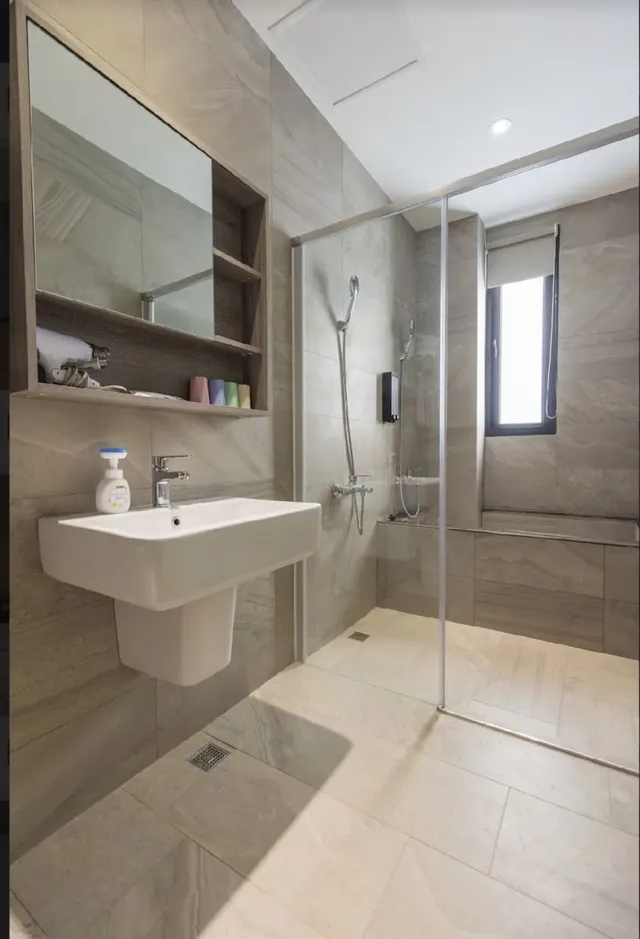 Qianhai B&B-Quadruple room with independent access on the first floor-5