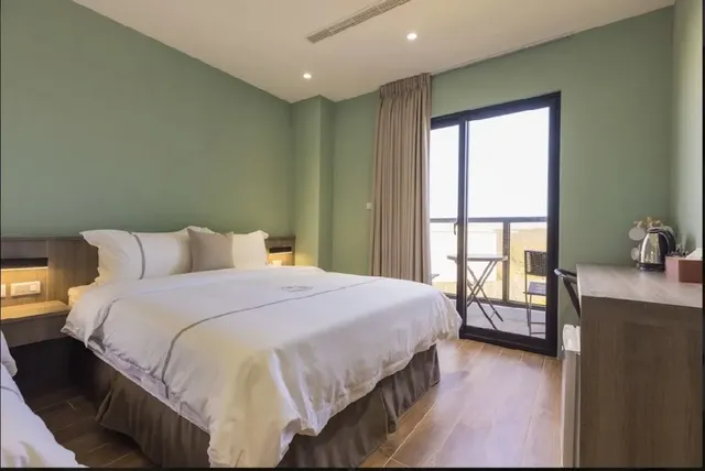 Qianhai B&B-Quadruple Room with Sea View G-3