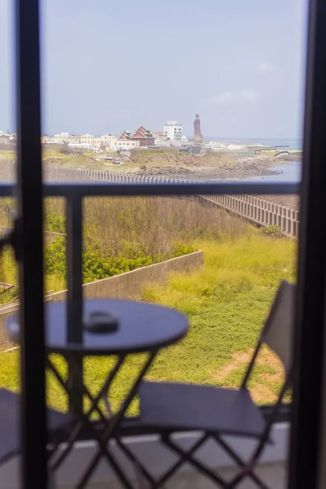 Qianhai B&B-Quadruple Room with Sea View M-5