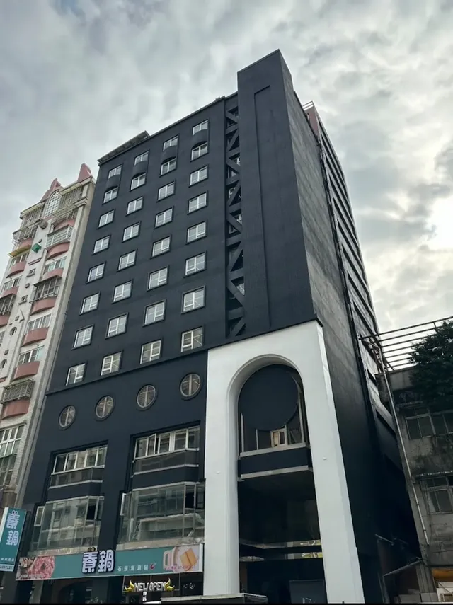 高雄旅居文旅一心館｜近高雄夢時代-精緻家庭房-5