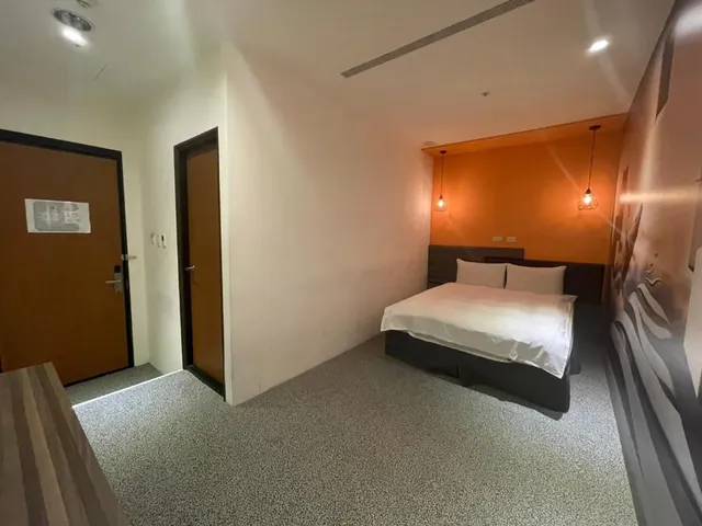 凝萃文旅 台中車站店-高級雙人房-7