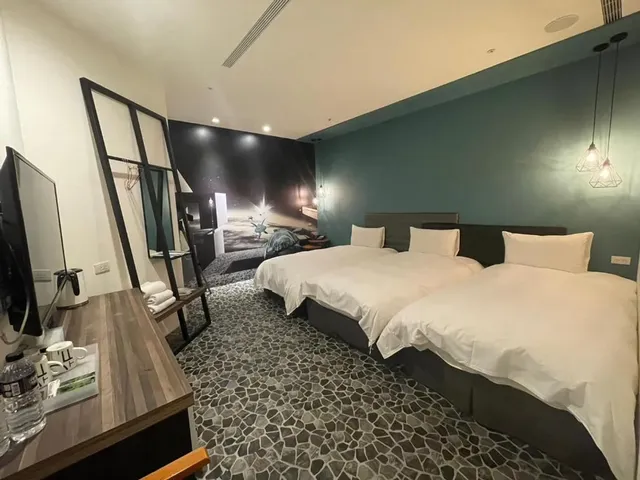 凝萃文旅 台中車站店-高級三人房-5