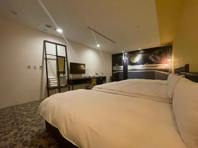 凝萃文旅 台中車站店-高級家庭房-6