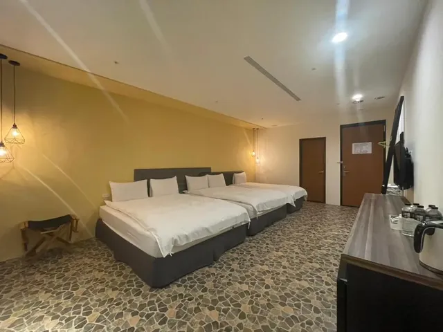 凝萃文旅 台中車站店-高級家庭房-5