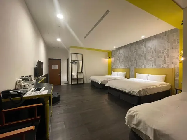凝萃文旅 台中車站店-高級家庭房-4