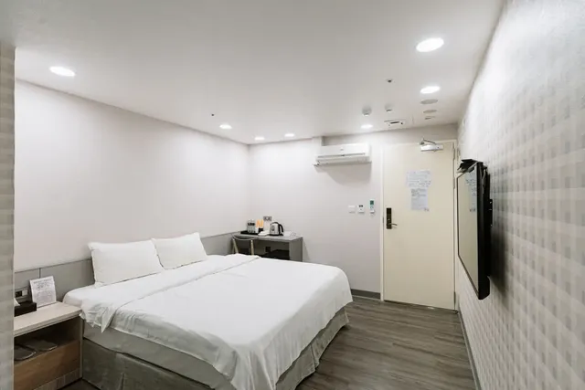 歐法行旅 O Fun Hotel-豪華雙人床(無窗)-7