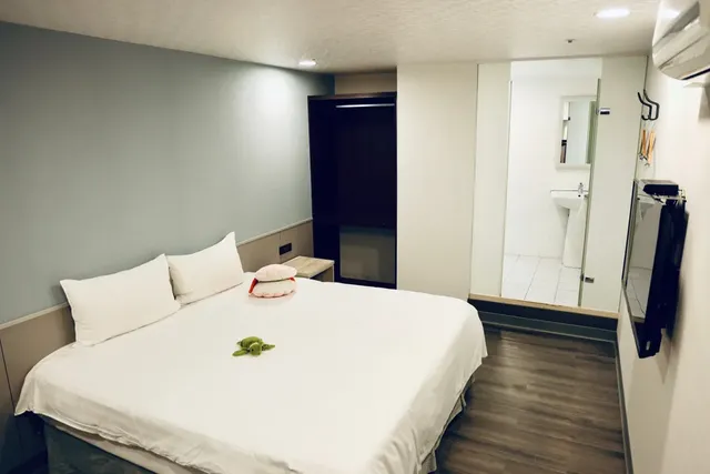 歐法行旅 O Fun Hotel-豪華雙人床(無窗)-10
