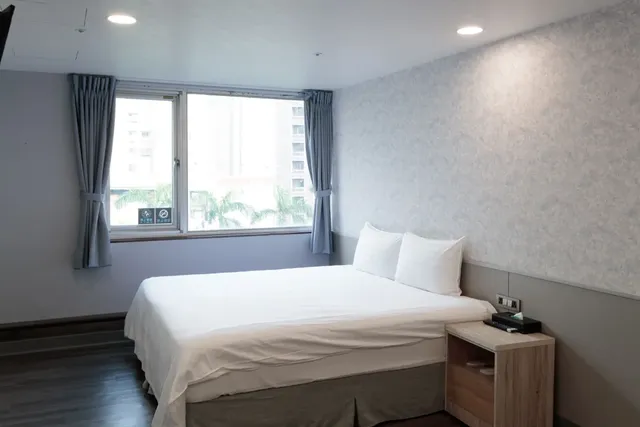 歐法行旅 O Fun Hotel-豪華雙人床(有窗)-4