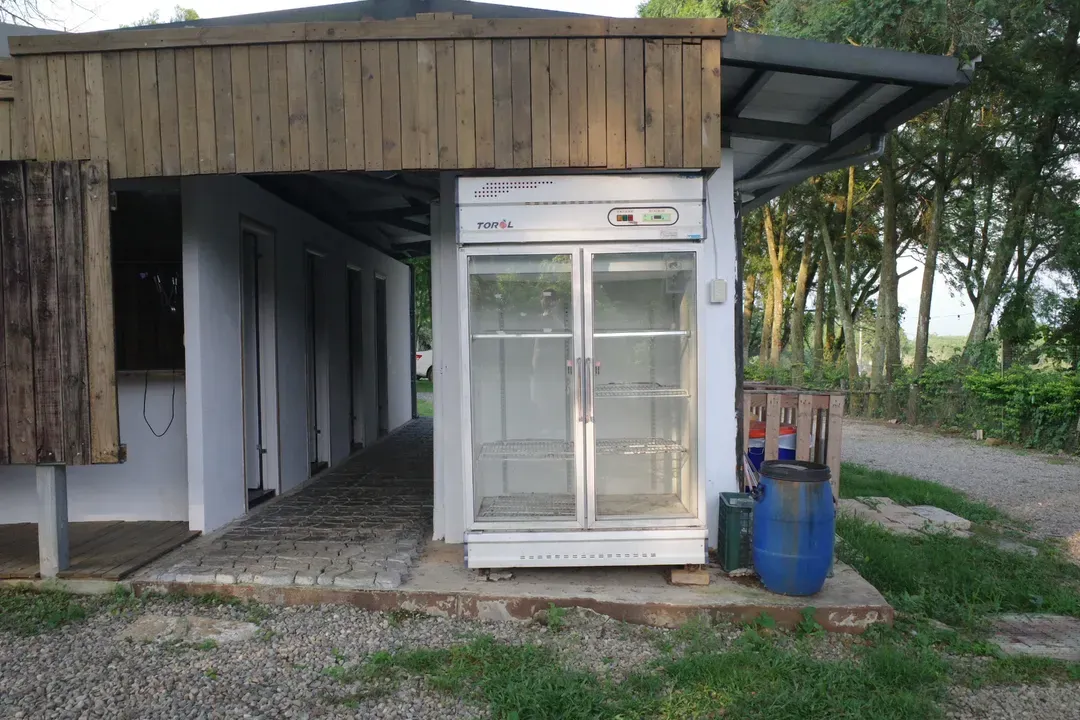 愛聚時光露營區｜啤酒暢飲、山屋狩獵帳、一泊四食＋手作