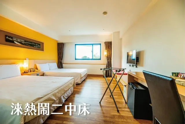 Hotel Leisure Tamsui-Quadruple Room-1