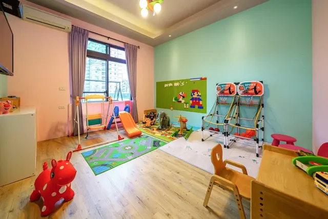 BabyHouse-Stylish Quadruple Room-12