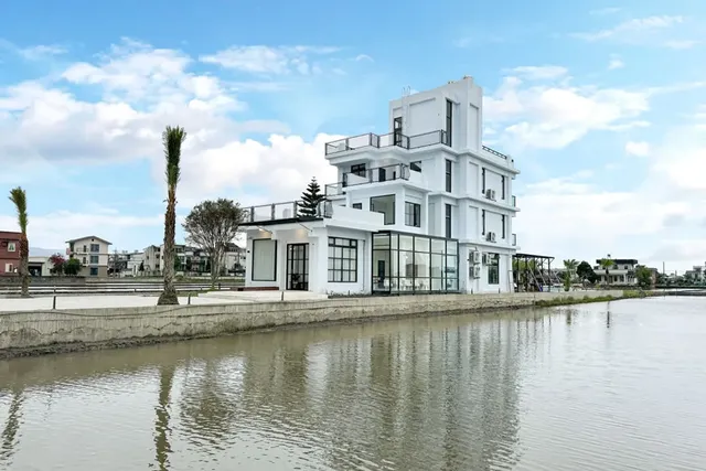 XINGQING VILLA-22人包棟-1