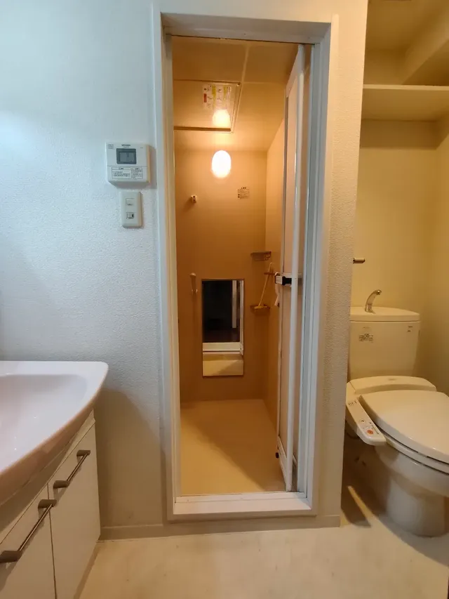 Within walking distance of Airport Bus Terminal/JR Namba Station, 5 minutes walk from JR Ashiharabashi Station, 1 room per floor-South Village 301-4