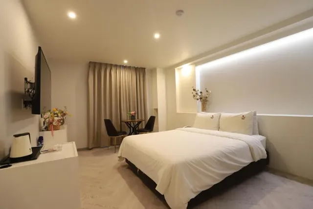 BON 飯店-標準雙人房-2