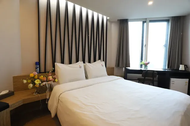 BON 飯店-獨特河景雙人房-1