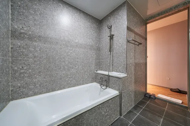 BON 飯店-獨特河景雙人房-5