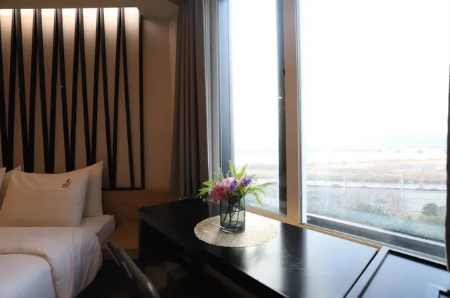 BON 飯店-獨特河景雙人房-2