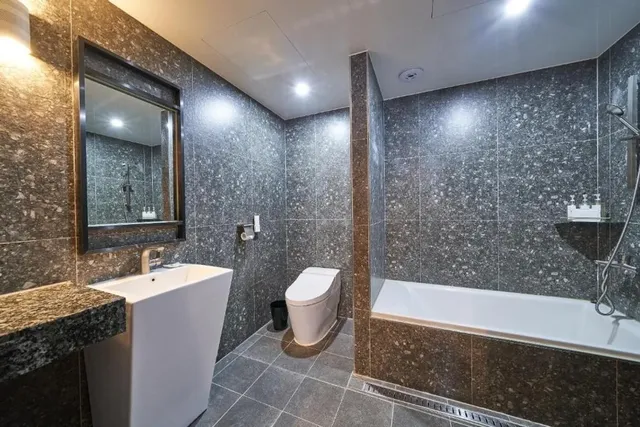 BON 飯店-豪華雙人床-7