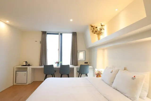 BON 飯店-特色河景雙人房-3