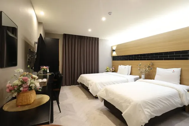 BON 飯店-標準雙床房-3