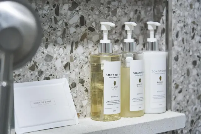 BON 飯店-標準雙床房-8