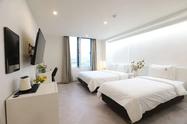 BON 飯店-特色河景雙床房-1