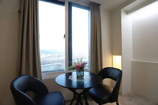 BON 飯店-特色河景雙床房-3