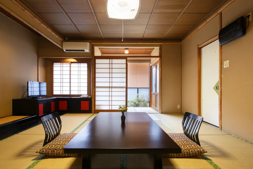 Kurokawa Onsen Mountain Inn Yamamizuki
