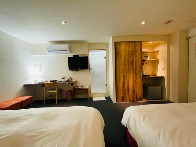 딩촨 호스텔 Ding Chuan Hotel-Stylish twin room-2