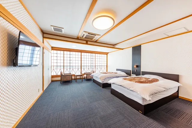 Japanese-Western style room (Japanese style room + twin bed)/City side example