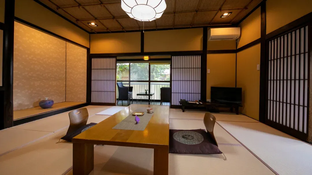 由布院温泉 布袋屋｜金鳞湖/花卉村步行6分