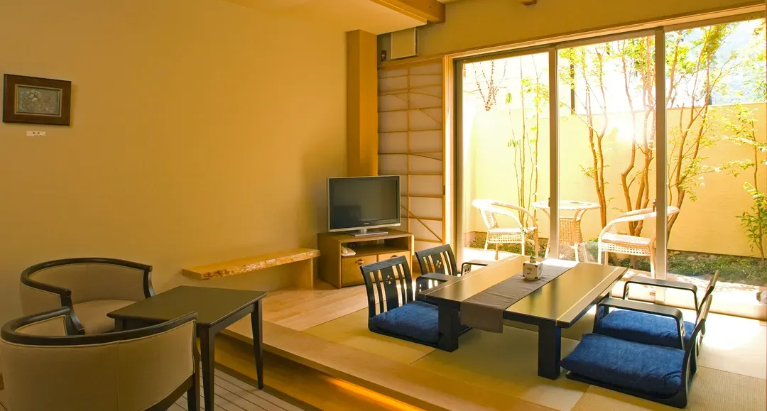 Yufuin Onsen Kutsurogi no Yado Nanakawa